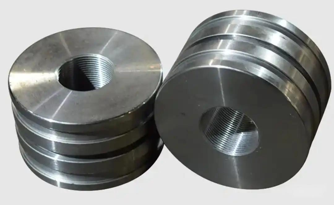 Welche Materialoptionen gibt es für Hydraulikzylinder?